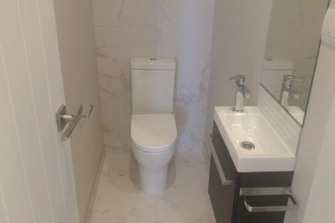 Photo of property in 2b Makura Road, Long Bay, Auckland, 0630