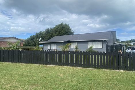Photo of property in 37 Wheatstone Road, Wainui, Gisborne, 4073