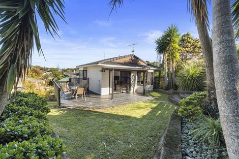 Photo of property in 3/43-53 Chivalry Road, Glenfield, Auckland, 0629