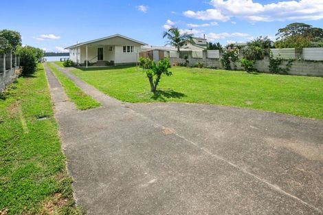 Photo of property in 24 Esplanade Road, Tahawai, Katikati, 3170