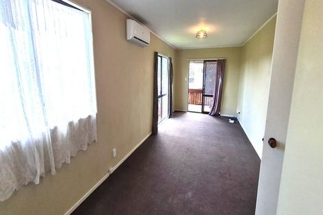 Photo of property in 2/21 Silver Creek Road, Weymouth, Auckland, 2103