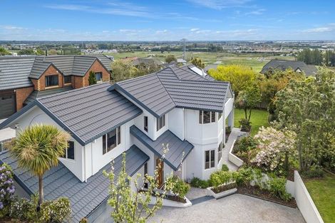 Photo of property in 6 Somerton Rise, Westmorland, Christchurch, 8025