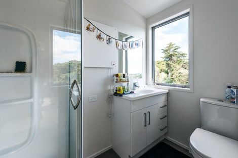 Photo of property in 142 Waiheke Road, Waiheke Island, 1971