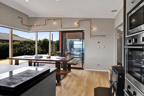 Photo of property in 284 Tai Road, Opunake, 4681