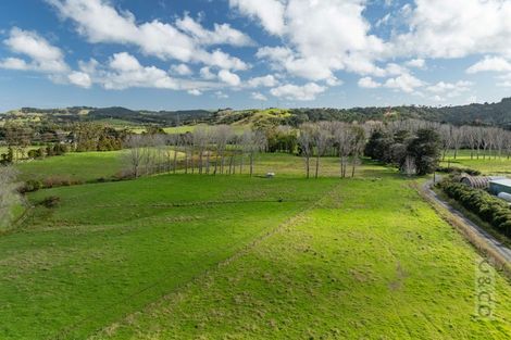 Photo of property in 836 Old North Road, Waimauku, 0882