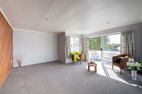 Photo of property in 2 Edith Place, Dinsdale, Hamilton, 3204