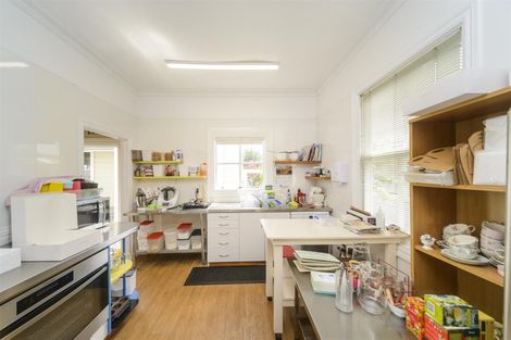 Photo of property in 89 Bridge Street, Bulls, 4818