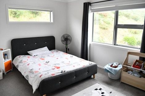 Photo of property in 214a Navigation Drive, Whitby, Porirua, 5024