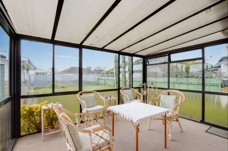 Photo of property in 18 Barnard Avenue, Maraenui, Napier, 4110