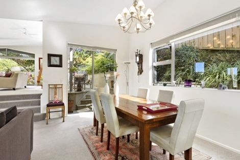 Photo of property in 35 Finnimore Terrace, Vogeltown, Wellington, 6021