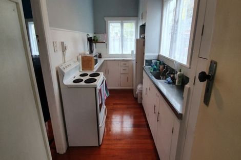 Photo of property in 180 College Street, Awapuni, Palmerston North, 4412