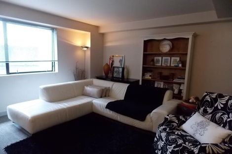Photo of property in Gerondis Bldg Apartments, 306/60 Willis Street, Wellington Central, Wellington, 6011