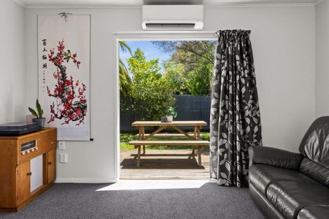 Photo of property in 52-56 Taradale Road, Marewa, Napier, 4110