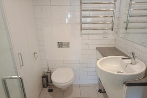 Photo of property in The Capital, 13/370 Oriental Parade, Oriental Bay, Wellington, 6011