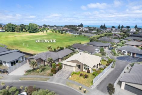 Photo of property in 21 Telford Way, Raumati Beach, Paraparaumu, 5032