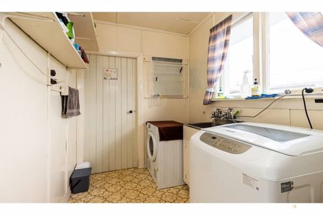 Photo of property in 52 Opie Street, Waimate, 7924