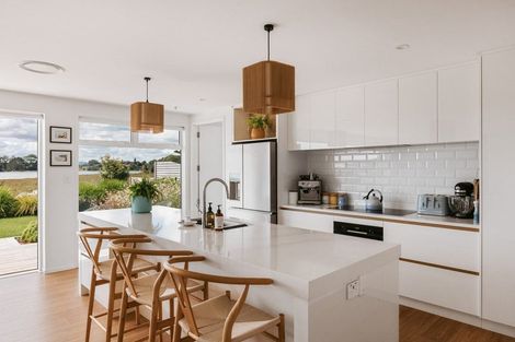 Photo of property in 10 Josephine Place, Omokoroa, 3114