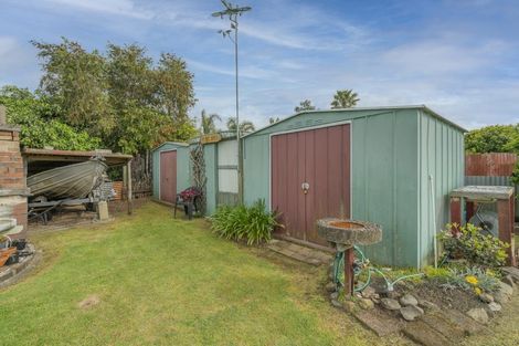 Photo of property in 14 Annette Place, Whitianga, 3510