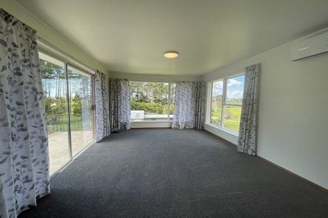 Photo of property in 106 Nixon Road, Taupaki, Henderson, 0782