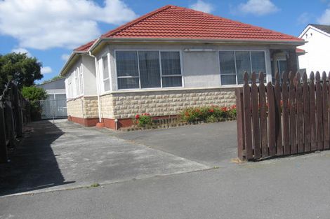 Photo of property in 327 Riccarton Road, Upper Riccarton, Christchurch, 8041