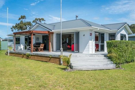 Photo of property in 17 Anchorage Road, Mangawhai Heads, Mangawhai, 0505