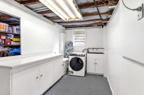 Photo of property in 255 Cambridge Street, Levin, 5510