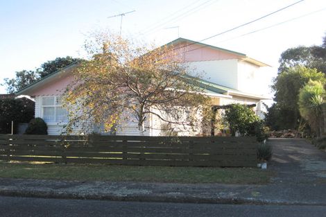 Photo of property in 56 Dale Road, Raumati South, Paraparaumu, 5032