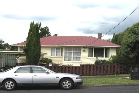 Photo of property in 32 Fruitvale Road, New Lynn, Auckland, 0600
