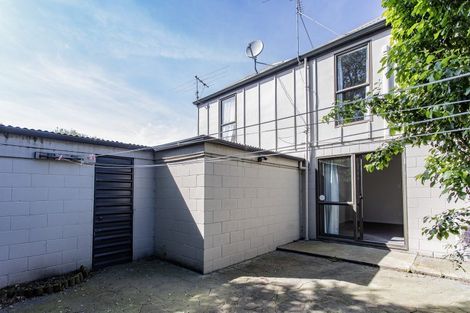 Photo of property in 2/19 Grove Road, Addington, Christchurch, 8024