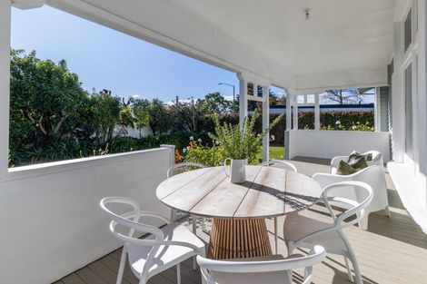 Photo of property in 86 Te Mata Road, Havelock North, 4130