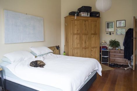 Photo of property in 176 Derwent Street, Island Bay, Wellington, 6023