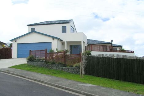 Photo of property in 3 Cloghan Close, Massey, Auckland, 0614