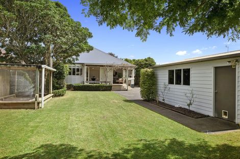 Photo of property in 49 Somerset Street, Brooklands, New Plymouth, 4310