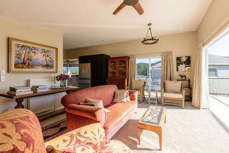 Photo of property in 1a Matai Place, Waikawa, Picton, 7220