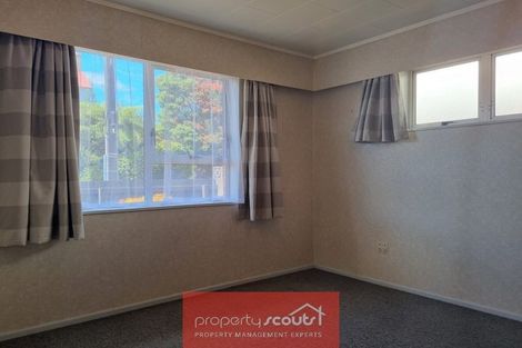 Photo of property in 4/237 Courtenay Street, Strandon, New Plymouth, 4312