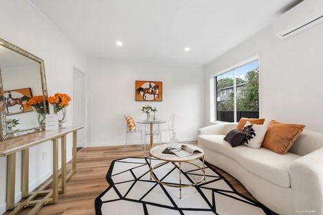 Photo of property in 9b Mander Place, Bucklands Beach, Auckland, 2012