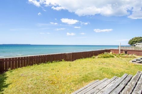 Photo of property in 37 Karewa Parade, Papamoa Beach, Papamoa, 3118