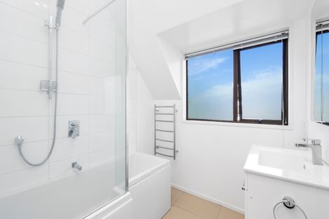 Photo of property in 3 Rubens Place, Burnside, Christchurch, 8053