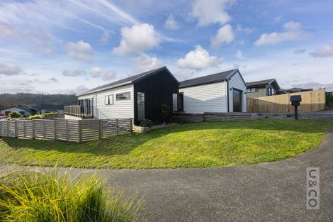 Photo of property in 41 Jeroboam Loop, Kumeu, 0810