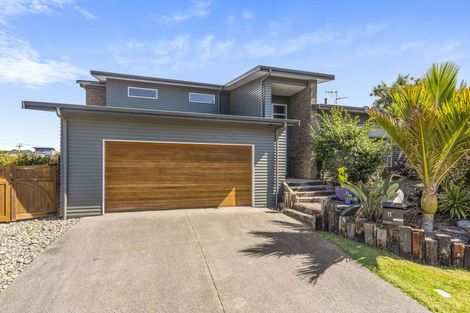 Photo of property in 11 Metzenthin Close, Raumati South, Paraparaumu, 5032