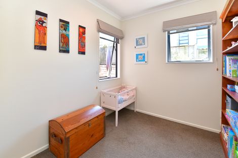 Photo of property in 88a Brian Crescent, Stanmore Bay, Whangaparaoa, 0932