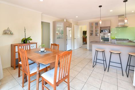 Photo of property in 88a Brian Crescent, Stanmore Bay, Whangaparaoa, 0932