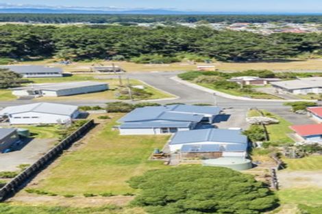 Photo of property in 626 Waitarere Beach Road, Waitarere Beach, Levin, 5510