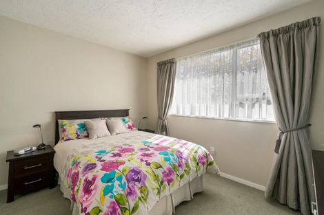 Photo of property in 2/24 Oxley Avenue, St Albans, Christchurch, 8014