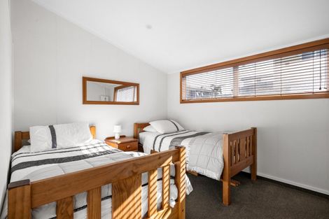 Photo of property in 185 Marine Parade, Mount Maunganui, 3116