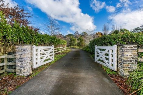Photo of property in 76 Awa Road, Kumeu, 0891