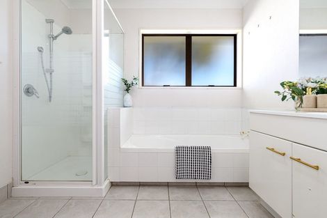 Photo of property in 175 Ngatai Road, Otumoetai, Tauranga, 3110