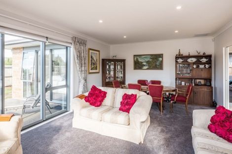 Photo of property in 12 Christow Court, Paraparaumu, 5032