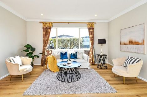 Photo of property in 12 Janway Avenue, Flat Bush, Auckland, 2016