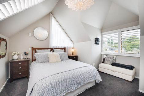 Photo of property in 8 Caccia Birch Lane, Hokowhitu, Palmerston North, 4410